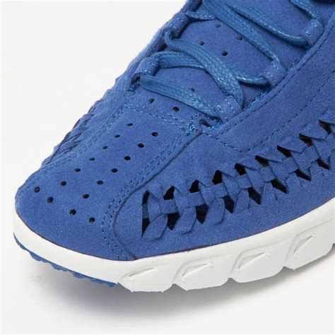 nike mayfly woven sneakers